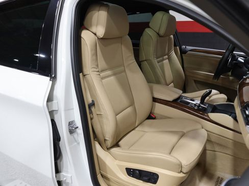 Used 2014 BMW X6 xDrive50i image 46