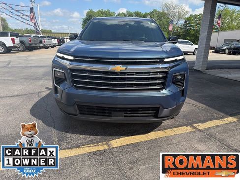 Used 2024 Chevrolet Traverse LT FWD image 8