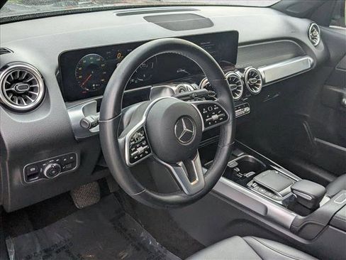 Certified 2022 Mercedes-Benz GLB 250 image 10