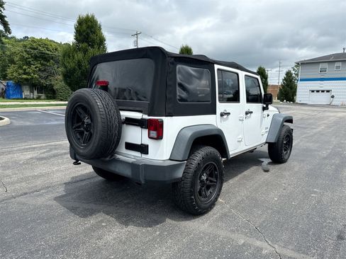 Used 2016 Jeep Wrangler Unlimited Sport w/ Connectivity Group image 8
