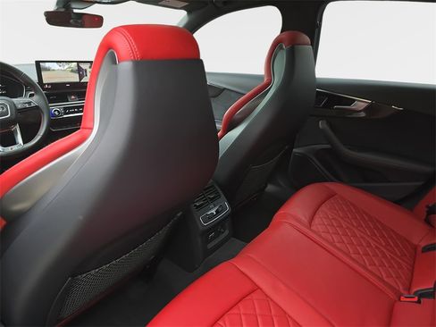 Used 2023 Audi S4 Premium Plus w/ Premium Plus Package image 13