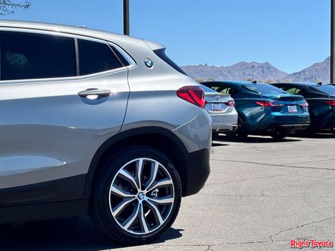 Used 2023 BMW X2 xDrive28i w/ Convenience Package AWD/4WD image 9
