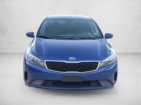 Used 2018 Kia Forte S FWD image 2