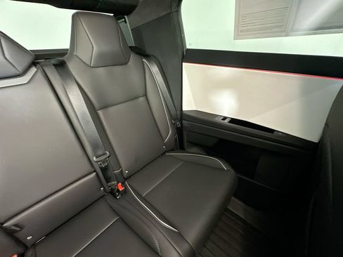 Used 2024 Tesla Cybertruck AWD Crew Cab image 13
