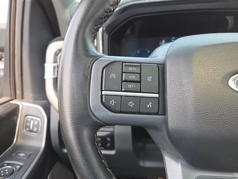 Used 2025 Ford F250 Lariat w/ Black Appearance Package AWD/4WD image 21