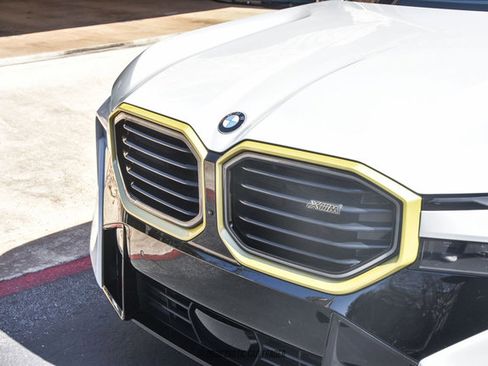 Used 2024 BMW XM w/ M Driver's Package image 94