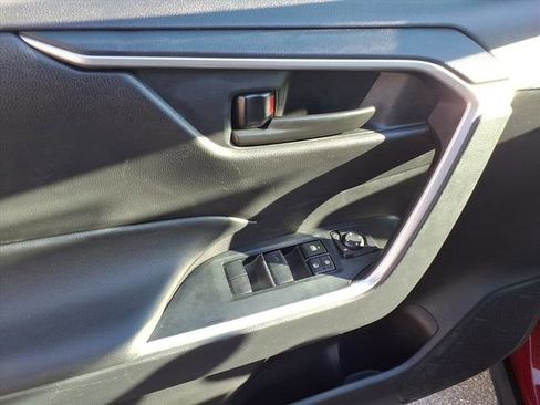 Used 2024 Toyota RAV4 LE image 8