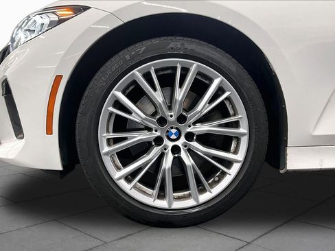 Used 2024 BMW 330i Sedan w/ Convenience Package RWD image 10