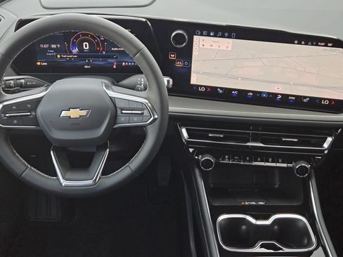 New 2027 Chevrolet Traverse LT FWD image 26