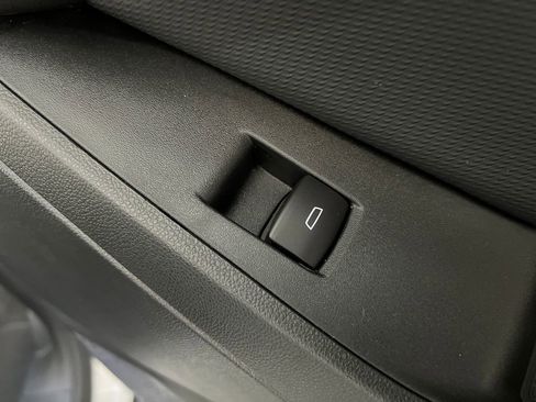 Used 2026 Chevrolet Equinox LT FWD image 20
