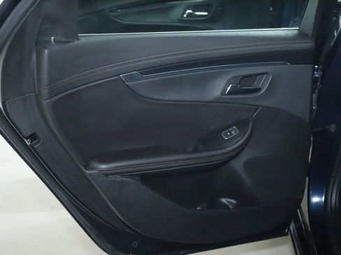 Used 2016 Chevrolet Impala LTZ w/ Enhanced Convenience Package image 13