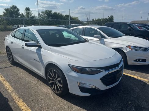 Used 2022 Chevrolet Malibu RS FWD image 10