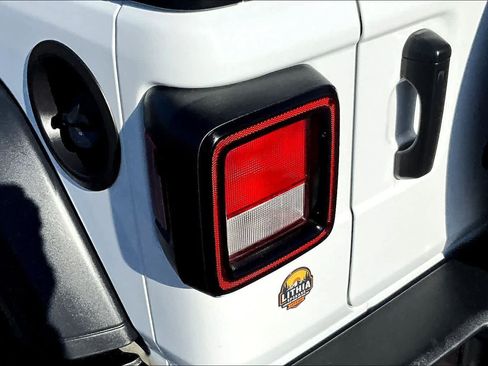 Used 2024 Jeep Wrangler Unlimited Sport AWD/4WD image 32
