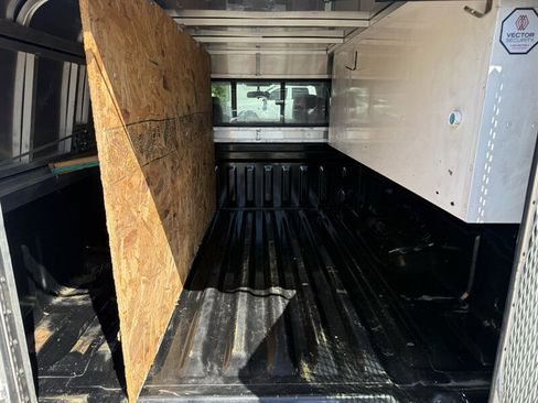 Used 2017 Nissan Frontier SV RWD image 8