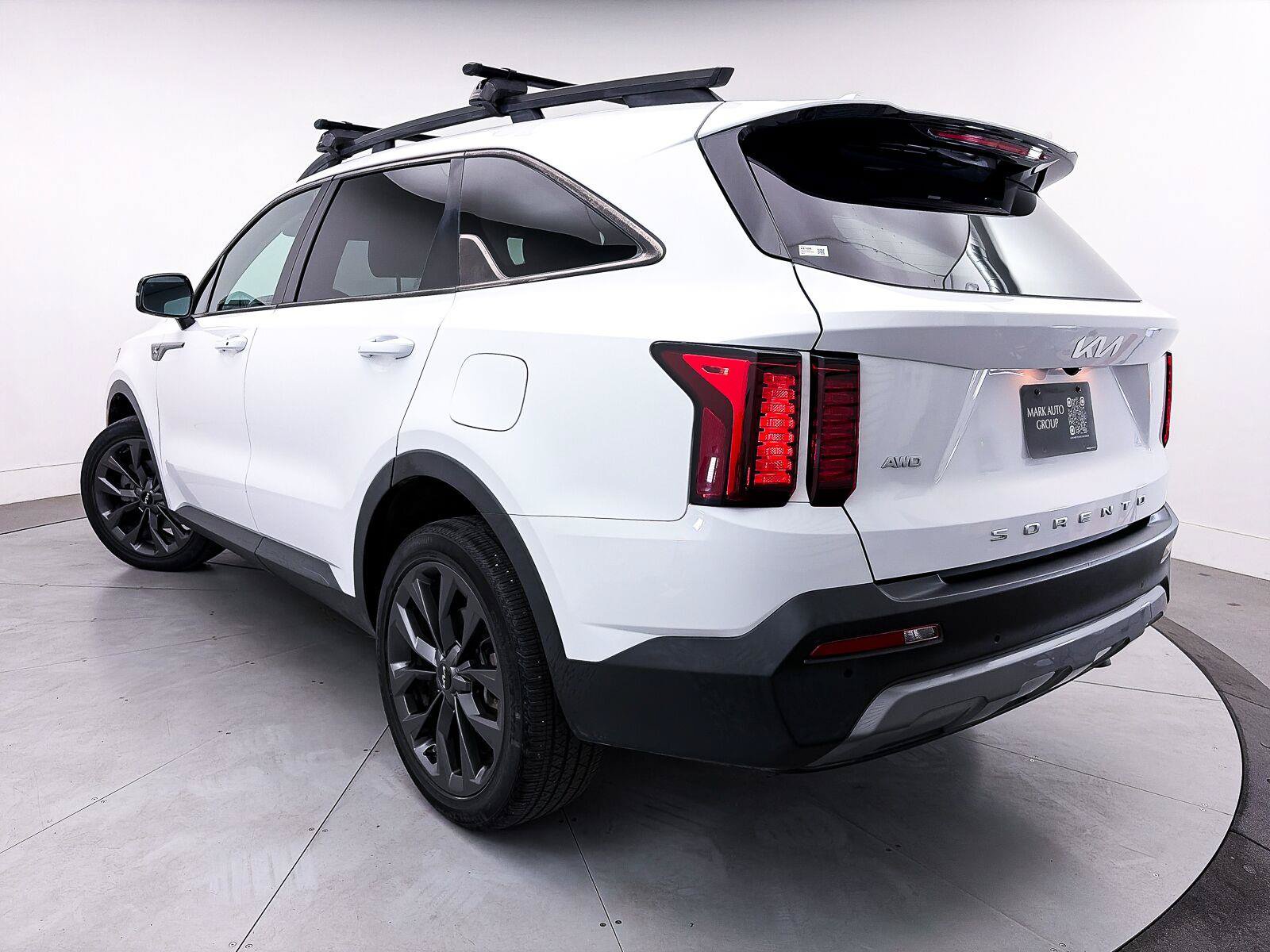 Used 2022 Kia Sorento X-Line EX AWD/4WD image 2