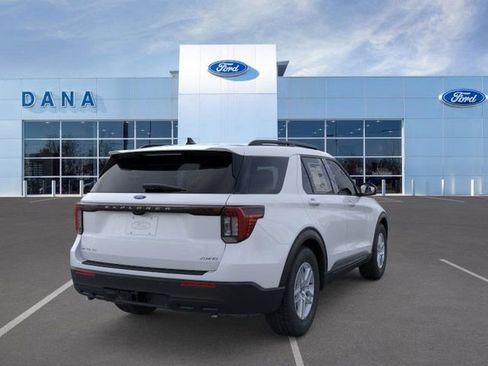 New 2026 Ford Explorer Active image 8