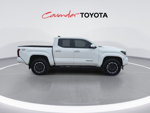 Used 2024 Toyota Tacoma TRD Sport image 9