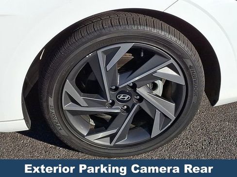 Used 2024 Hyundai Elantra Limited image 10