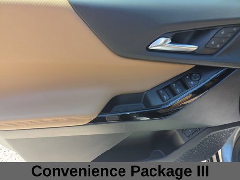Used 2025 Chevrolet Equinox ACTIV w/ Convenience Package III AWD/4WD image 14