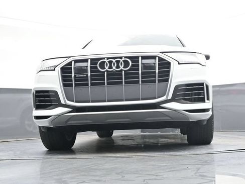 Used 2023 Audi Q7 3.0T Premium w/ Convenience Package AWD/4WD image 39