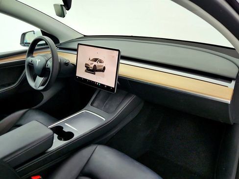 Used 2023 Tesla Model Y Performance image 28