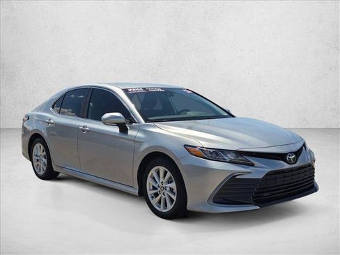 Used 2024 Toyota Camry LE FWD image 3