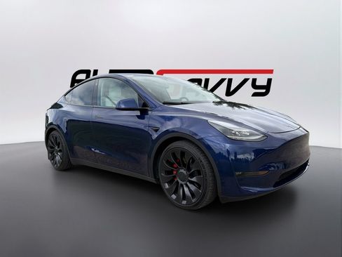 Used 2022 Tesla Model Y Performance AWD/4WD image 2
