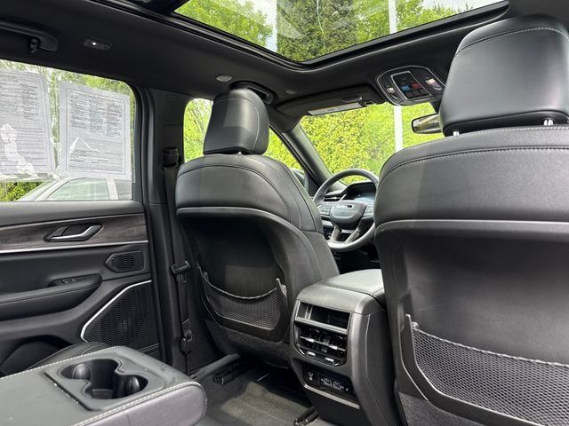 Used 2024 Jeep Grand Cherokee Limited 4xe AWD/4WD image 24
