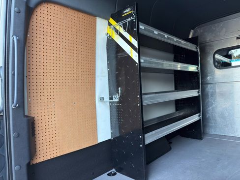 Used 2023 Mercedes-Benz Sprinter 2500 image 34
