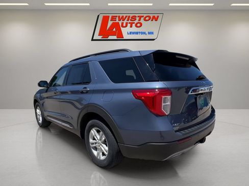 Used 2021 Ford Explorer XLT w/ Equipment Group 202A AWD/4WD image 3