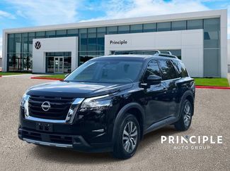 Used 2024 Nissan Pathfinder SL FWD video 1