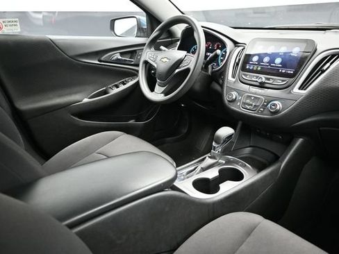 Used 2024 Chevrolet Malibu LS FWD image 11