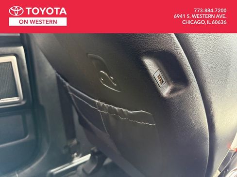 Used 2022 Kia Telluride EX w/ EX Premium Package image 31