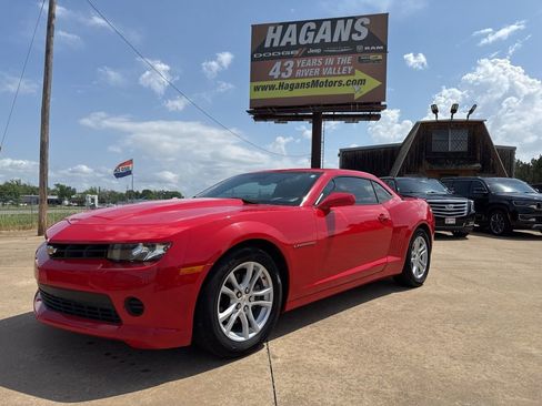 Used 2015 Chevrolet Camaro LS RWD image 1