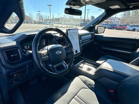 Used 2023 Ford Expedition Max Platinum image 10