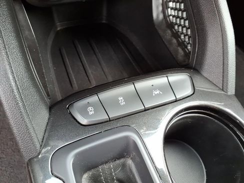 Used 2022 Chevrolet TrailBlazer LT w/ Convenience Package image 32