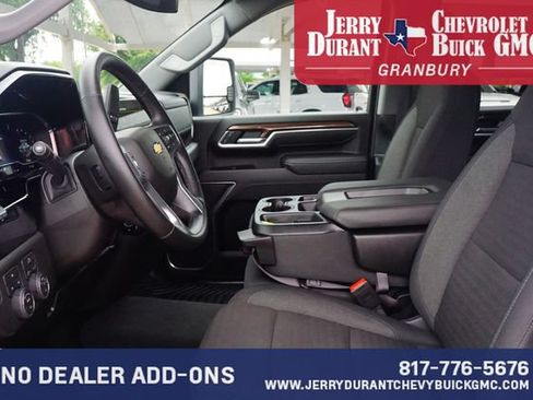 Used 2025 Chevrolet Silverado 2500 LT w/ Convenience Package AWD/4WD image 18