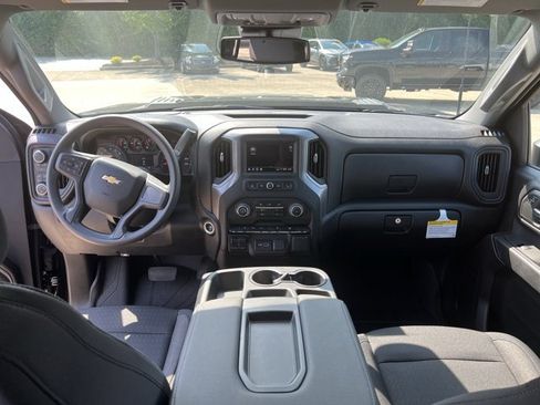 Used 2024 Chevrolet Silverado 2500 Custom w/ Custom Value Package AWD/4WD image 21