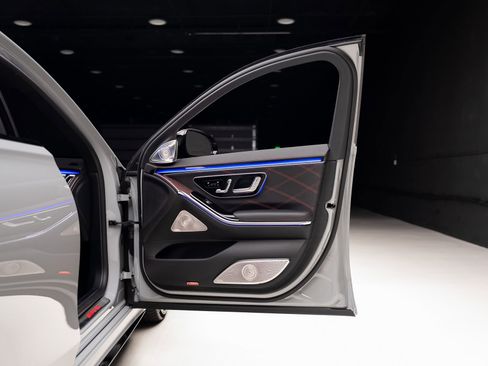 Used 2024 Mercedes-Benz S 63 AMG S image 66