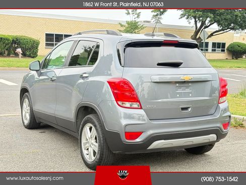 Used 2019 Chevrolet Trax LT w/ LT Convenience Package FWD image 7