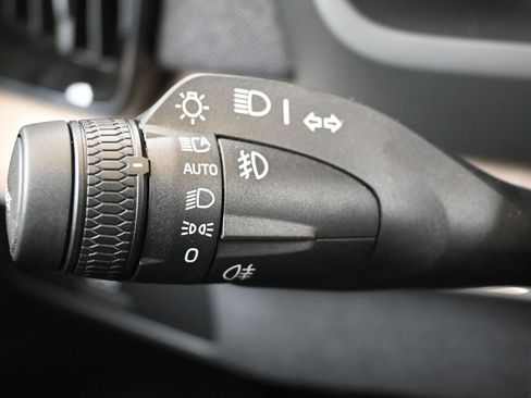 New 2026 Volvo XC90 B6 Plus w/ Protection Package Premier image 31