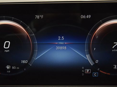 Used 2022 Mercedes-Benz GLB 250 4MATIC image 25