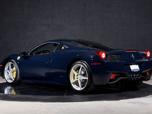 Used 2011 Ferrari 458 Italia Coupe image 3