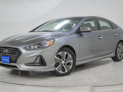 Used 2018 Hyundai Sonata Limited w/ Ultimate Package 02