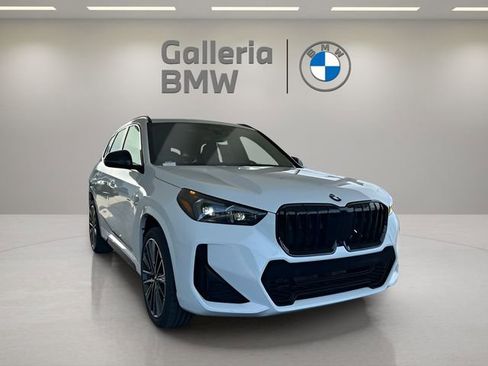 New 2026 BMW X1 xDrive28i w/ Technology Package image 3