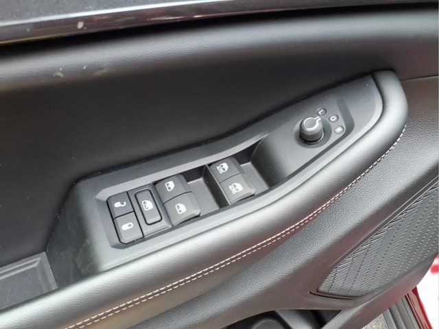 Used 2023 Jeep Grand Cherokee Laredo w/ Luxury Tech Group I AWD/4WD image 16