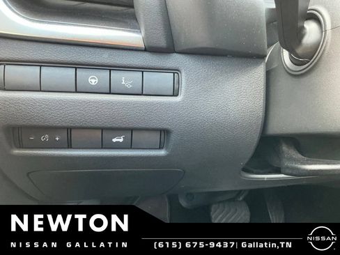 Used 2021 Nissan Rogue Platinum FWD image 35