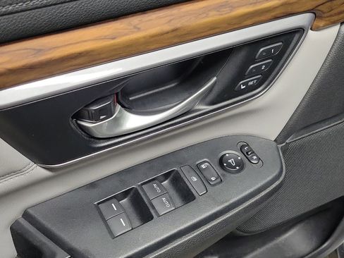 Certified 2017 Honda CR-V Touring image 23