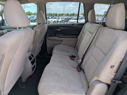 Used 2019 Honda Pilot LX image 15