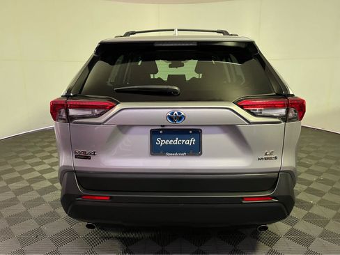 Used 2024 Toyota RAV4 LE AWD/4WD image 6